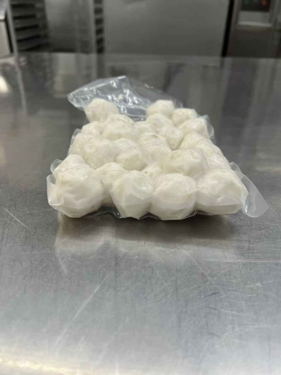 Cuttlefish Balls (新鮮特級墨魚丸)-(400g)